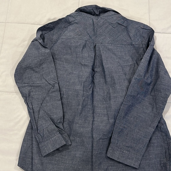 Shirts - Picture 4 of 4